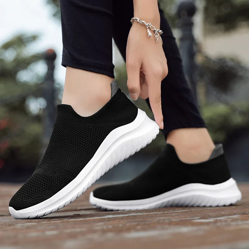 SportWalk – Comfort Sports Trainers - Black/White - 37
