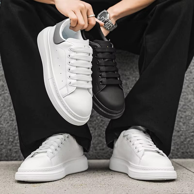 LightWalk – Comfort Trainers - White - 34