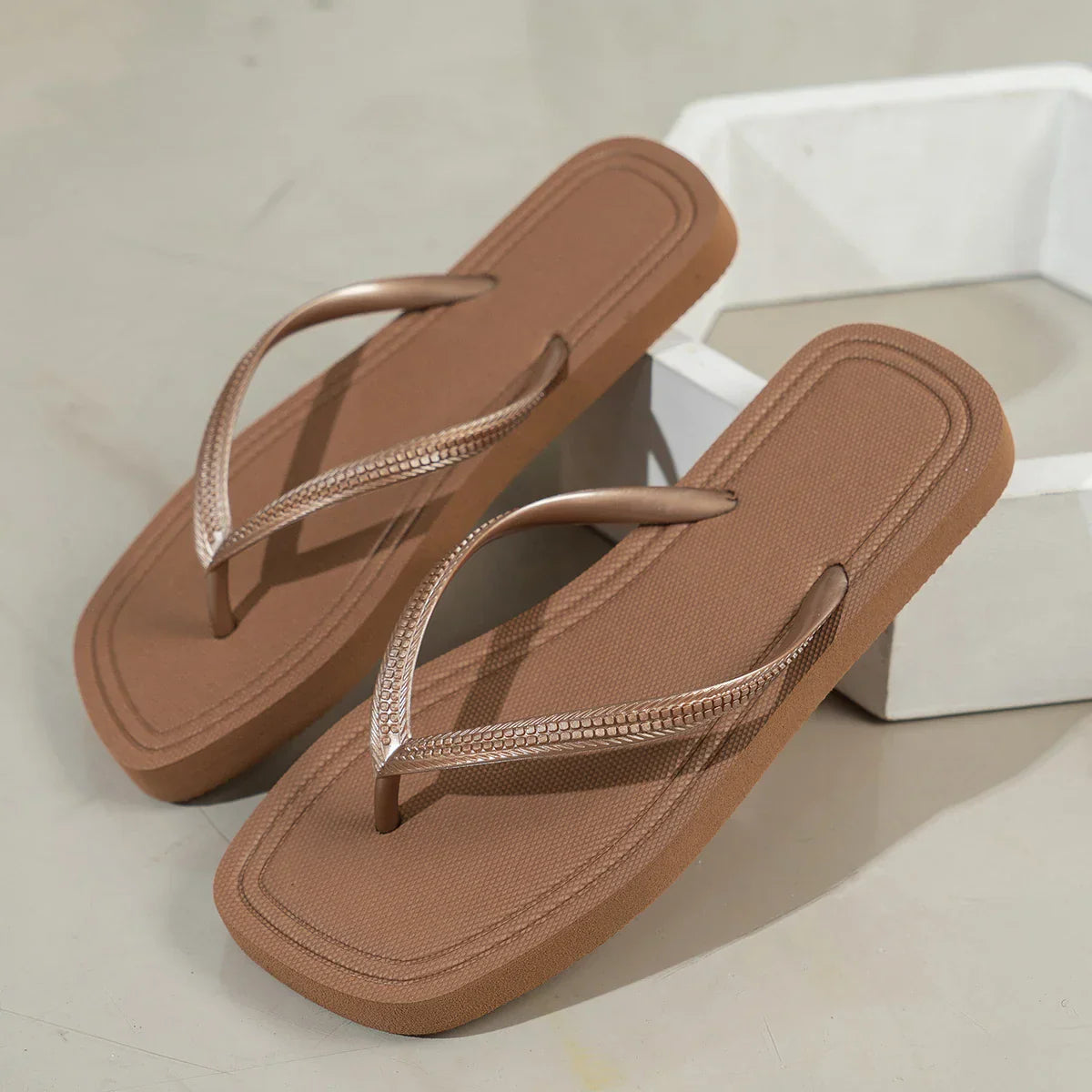 Modern – Women's Comfort Flip-Flops - Black - 35