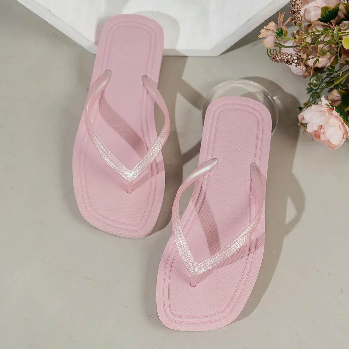 Modern – Women's Comfort Flip-Flops - Black - 36