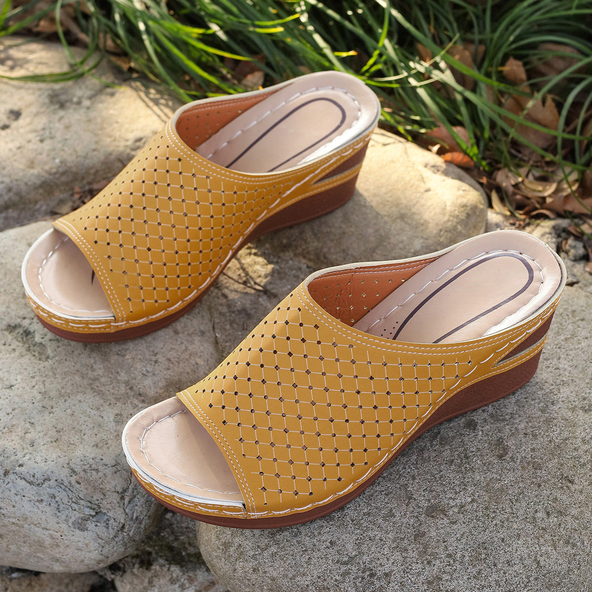 Melissa – Women's Comfort Sandals - Yellow - 37