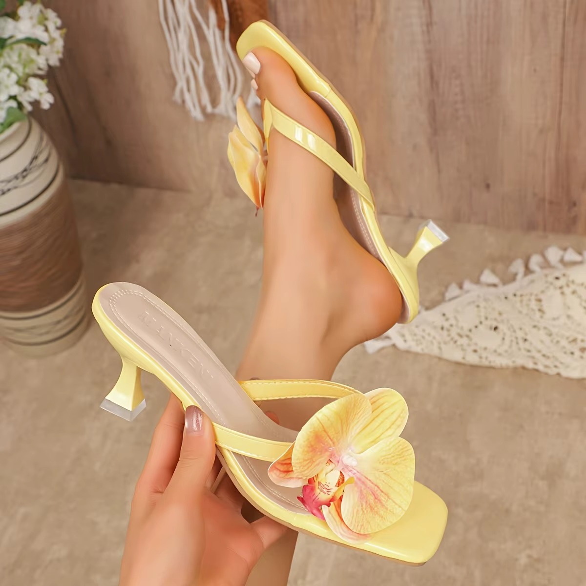 Flora – Women's Comfort Sandals - Pink - 40