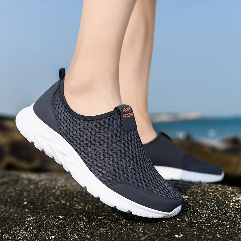 Hyper Comfort – Comfort Trainers - Black/White - 39