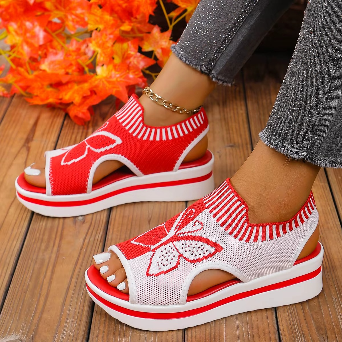 Monarch – Women's Comfort Sandals - Red - 37
