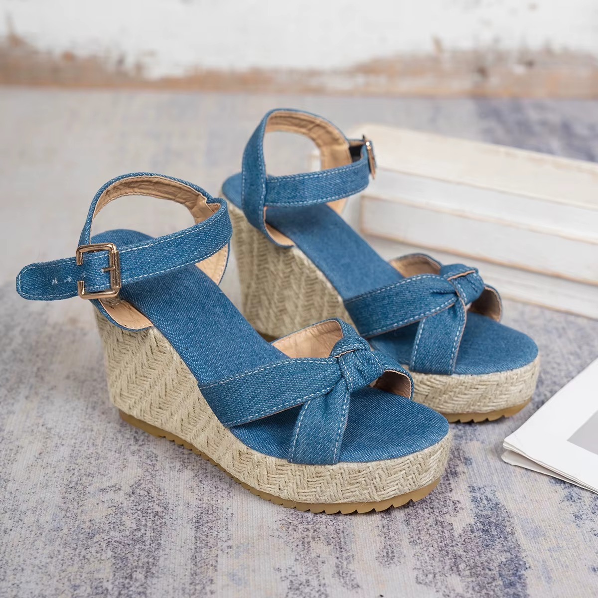 Charlotte – Women's Comfort Sandals