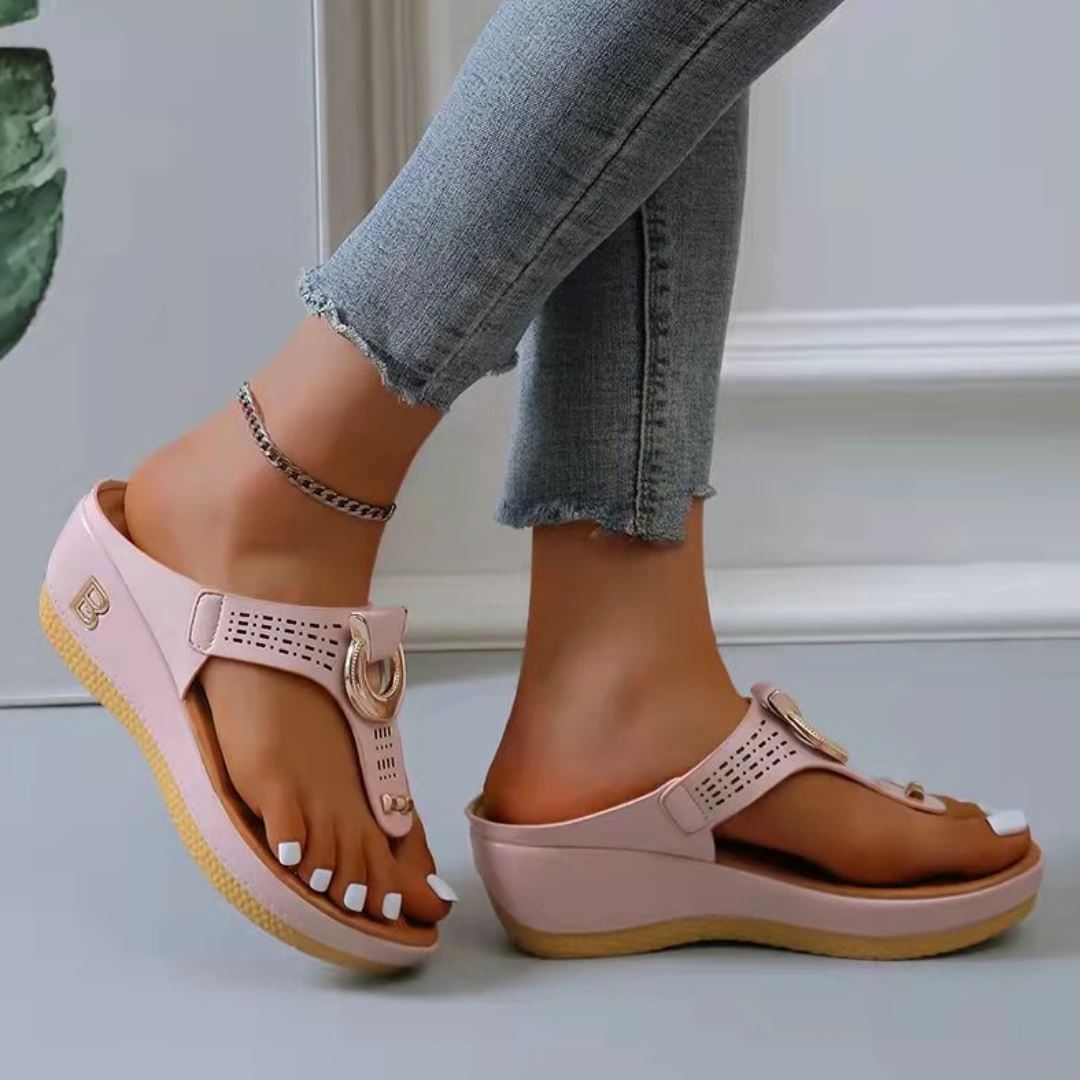Beauty – Women's Comfort Sandals - Black - 36